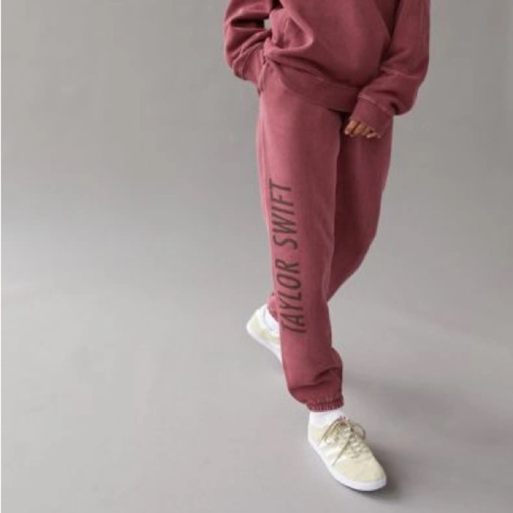 RARE Taylor Swift X Urban Outfitters RED Sweatpants
